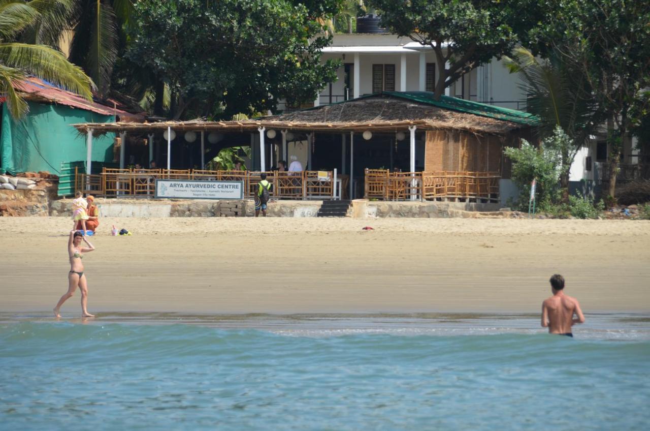 Arya Homestay Bougain Villa Gokarna  Bagian luar foto