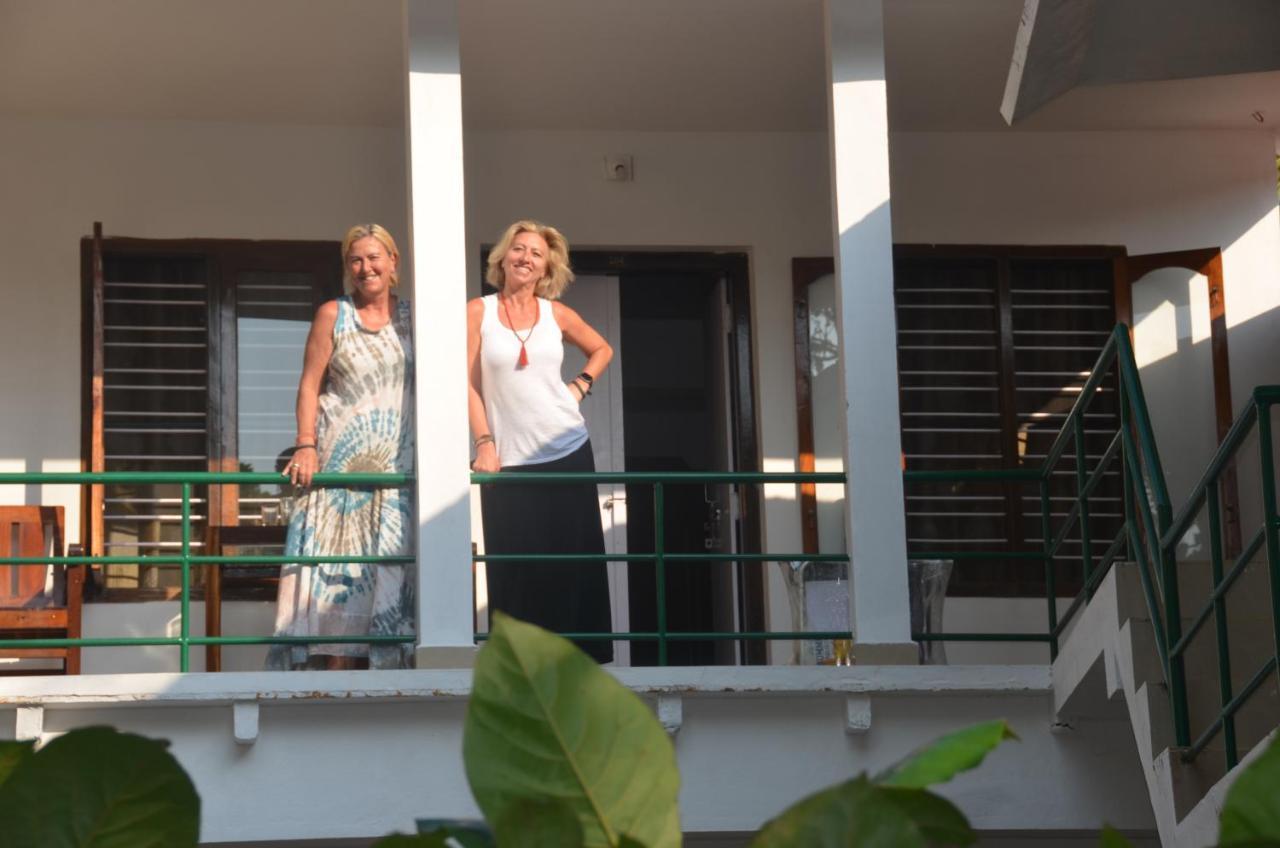 Arya Homestay Bougain Villa Gokarna  Bagian luar foto
