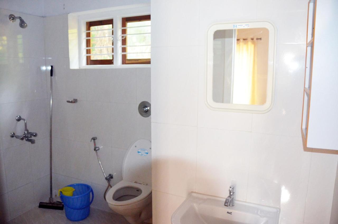 Arya Homestay Bougain Villa Gokarna  Bagian luar foto