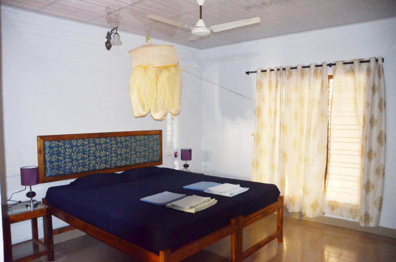 Arya Homestay Bougain Villa Gokarna  Bagian luar foto