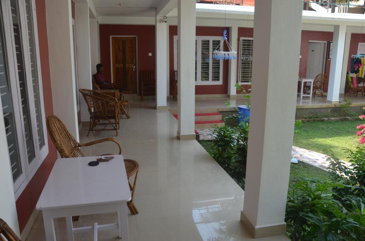 Arya Homestay Bougain Villa Gokarna  Bagian luar foto