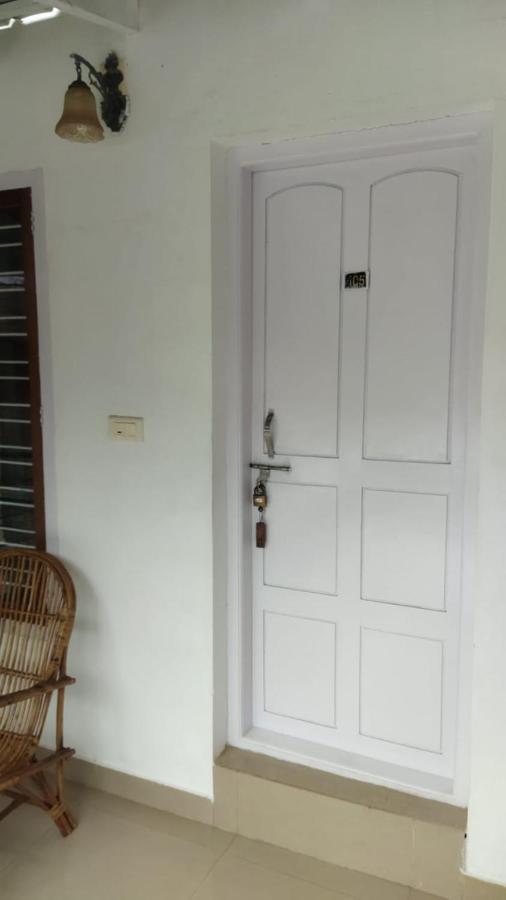 Arya Homestay Bougain Villa Gokarna  Bagian luar foto
